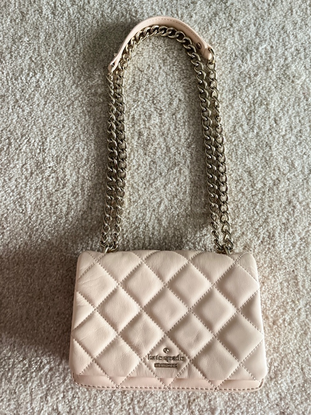 Kate Spade Emerson Place Mini Vivenna Quilted Leather Bag in Mousse Frosting - Picture 4 of 10